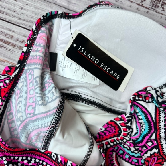 Island Escape Paisley Tankini Swim Top - Picture 4 of 5